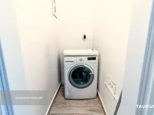 Pronájem bytu 2+1, Praha - Košíře, Starokošířská, 67 m2