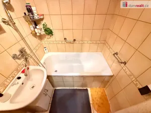 Prodej bytu 2+1, Kralupy nad Vltavou - Lobeček, Družstevní, 54 m2