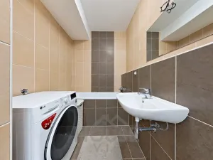 Prodej bytu 2+kk, Praha - Žižkov, Olgy Havlové, 66 m2