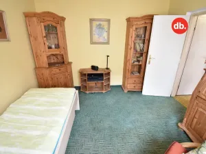 Prodej bytu 3+1, Karlovy Vary, Šumavská, 64 m2