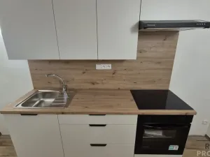 Pronájem bytu 1+1, Břeclav - Charvátská Nová Ves, SNP, 27 m2