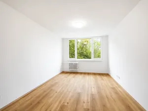 Prodej bytu 2+kk, Praha - Střížkov, Šluknovská, 40 m2