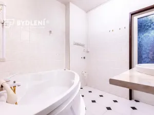 Prodej bytu 3+1, Teplice, Trnovanská, 70 m2