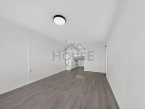 Prodej bytu 2+kk, Praha - Prosek, Prosecká, 42 m2