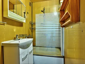 Pronájem bytu 1+kk, Trutnov - Horní Staré Město, Úpská, 42 m2