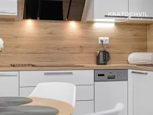 Pronájem bytu 2+kk, Vestec, U Strouhy, 41 m2