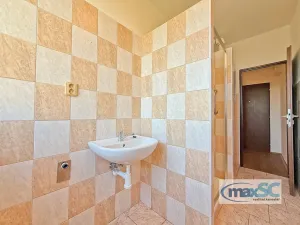 Prodej bytu 3+1, Hradec Králové, Pouchovská, 80 m2