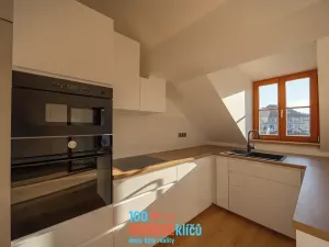 Pronájem bytu 3+1, Praha - Malá Strana, Všehrdova, 180 m2