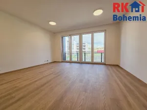 Pronájem bytu 1+kk, Praha - Dolní Počernice, 45 m2