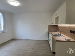 Pronájem bytu 1+1, Sokolov, Závodu míru, 37 m2