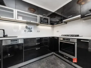 Prodej bytu 3+kk, Praha - Karlín, U Sluncové, 78 m2