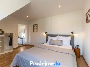Prodej bytu 2+kk, Znojmo, Mikulášské náměstí, 39 m2