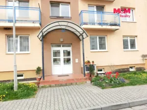 Pronájem bytu 1+1, Luštěnice - Zelená, 33 m2