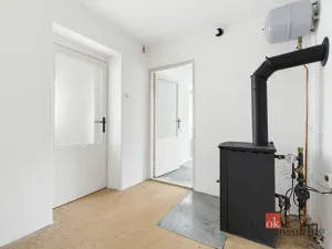 Prodej rodinného domu, Sezemice, Bezdíčkova, 105 m2