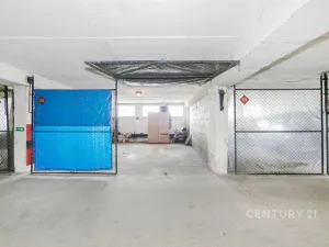 Pronájem garážového stání, Plzeň - Jižní Předměstí, Tomanova, 12 m2