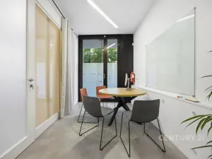 Prodej kanceláře, Praha - Smíchov, Na Zatlance, 232 m2