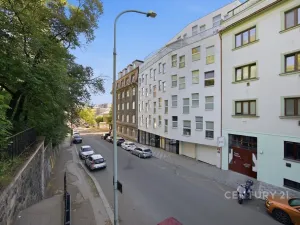 Prodej kanceláře, Praha - Smíchov, Na Zatlance, 232 m2