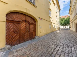 Prodej bytu 2+1, Praha - Malá Strana, Hroznová, 53 m2