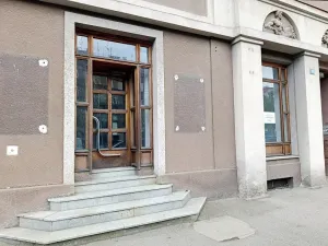 Pronájem obchodního prostoru, Hradec Králové, třída Karla IV., 89 m2