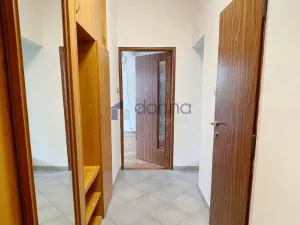 Pronájem bytu 2+1, Praha, Na hroudě, 55 m2