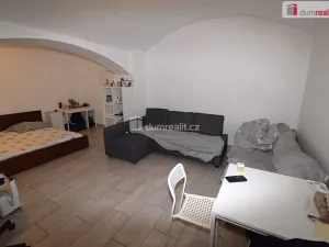 Pronájem bytu 1+1, Praha - Malá Strana, Újezd, 40 m2