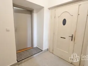 Pronájem bytu 1+1, Karlovy Vary, Krále Jiřího, 61 m2