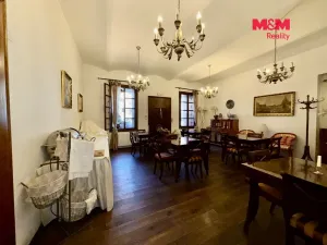 Prodej ubytování, Štramberk, Náměstí, 950 m2