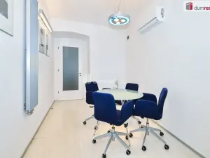 Pronájem kanceláře, Praha - Nové Město, V jirchářích, 70 m2