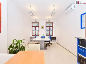 Pronájem kanceláře, Praha - Nové Město, V jirchářích, 70 m2
