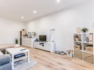 Prodej bytu 2+1, Karlovy Vary, Konečná, 63 m2
