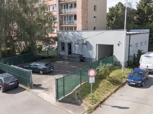 Prodej obchodního prostoru, Praha - Horní Počernice, Komárovská, 210 m2