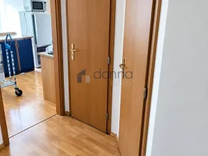 Pronájem bytu 2+kk, Praha, Křižíkova, 51 m2