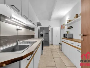 Prodej rodinného domu, Albrechtice, 227 m2