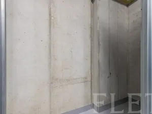 Pronájem bytu 1+kk, Praha - Karlín, Švarcova, 36 m2