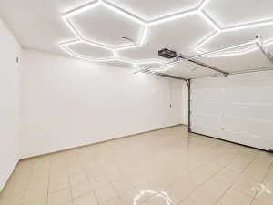 Pronájem rodinného domu, Postřižín, Lišková, 150 m2