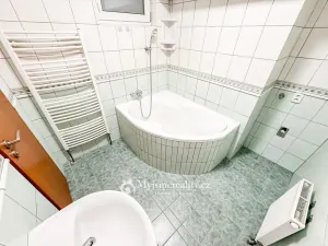 Prodej bytu 2+kk, Znojmo, Chelčického, 46 m2