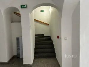 Pronájem kanceláře, Písek - Vnitřní Město, Chelčického, 37 m2