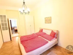 Pronájem bytu 3+1, Praha, Korunní, 95 m2