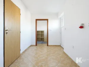 Prodej rodinného domu, Hrochův Týnec, 356 m2
