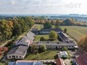 Prodej výrobních prostor, Jindřichův Hradec, 9726 m2