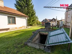 Prodej rodinného domu, Výrov - Hadačka, 662 m2