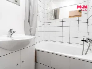 Prodej bytu 1+kk, Pardubice - Zelené Předměstí, Palackého třída, 31 m2