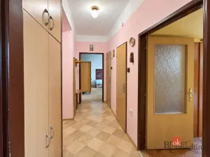 Prodej bytu 2+1, Karlovy Vary - Rybáře, Hybešova, 54 m2