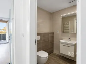 Pronájem bytu 2+kk, Praha - Krč, V jehličí, 53 m2