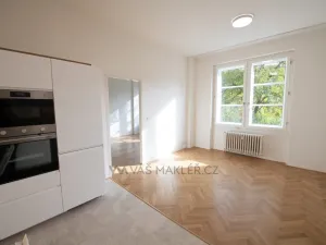 Pronájem bytu 3+kk, Praha - Karlín, Sokolovská, 86 m2