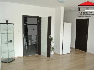 Pronájem bytu 2+kk, Frýdek-Místek - Frýdek, tř. T. G. Masaryka, 65 m2