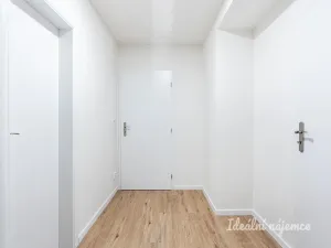Pronájem bytu 3+kk, Praha - Krč, Budějovická, 67 m2