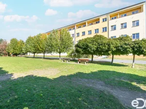 Prodej bytu 2+kk, Milovice, Topolová, 56 m2