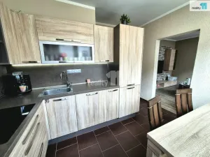 Prodej bytu 4+1, Aš, Dobrovského, 84 m2
