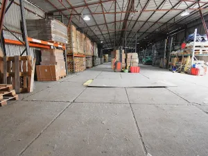 Pronájem skladu, Plzeň, 340 m2